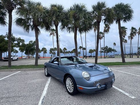 Used 2005 Ford Thunderbird 50th Anniversary RWD image 13
