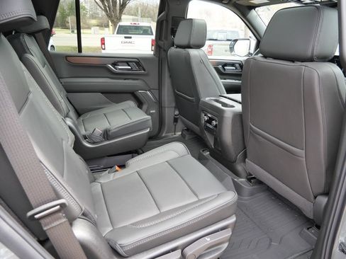 New 2026 GMC Yukon Denali w/ Sun & Power Step Package AWD/4WD image 33