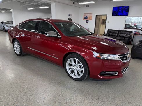 Used 2019 Chevrolet Impala Premier w/ Premier Convenience Package image 3