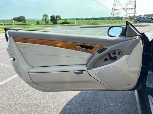 Used 2005 Mercedes-Benz SL 500 image 23