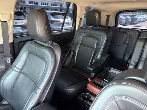 Used 2022 Lincoln Aviator Reserve w/ Equipment Group 201A RWD image 22