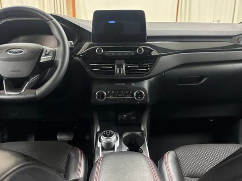 Used 2025 Ford Escape ST-Line Select AWD/4WD image 19