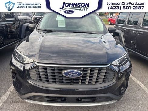 Used 2023 Ford Escape Active AWD/4WD image 2