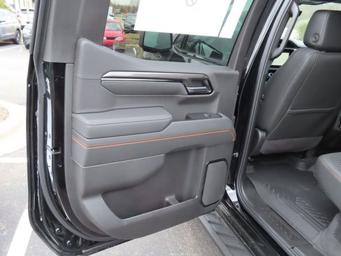 New 2026 GMC Sierra 1500 AT4 w/ AT4 Premium Package AWD/4WD image 27