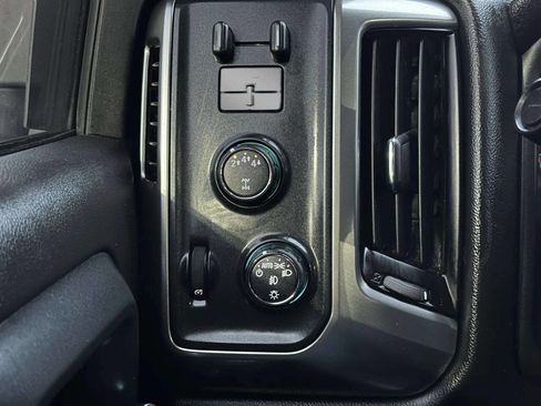 Used 2018 Chevrolet Silverado 2500 LT w/ All Star Edition image 33