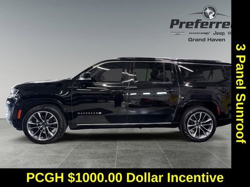 Used 2024 Jeep Wagoneer L Series III w/ Premium Group I image 10