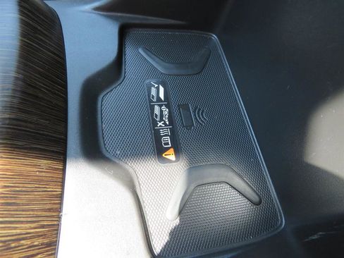 Used 2019 GMC Canyon Denali image 24