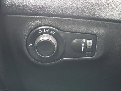 Used 2017 Jeep Compass Sport image 20