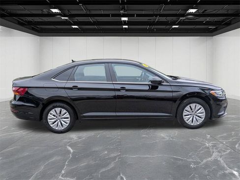 Used 2019 Volkswagen Jetta S w/ Driver Assistance Package image 6