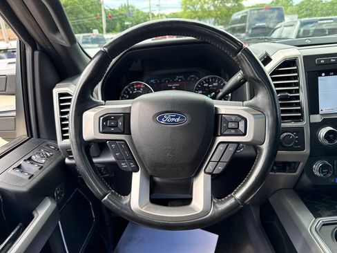 Used 2019 Ford F350 Platinum w/ Platinum Ultimate Package AWD/4WD image 33