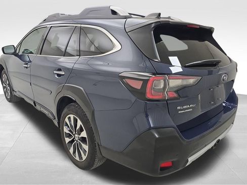 Used 2024 Subaru Outback Touring XT AWD/4WD image 7