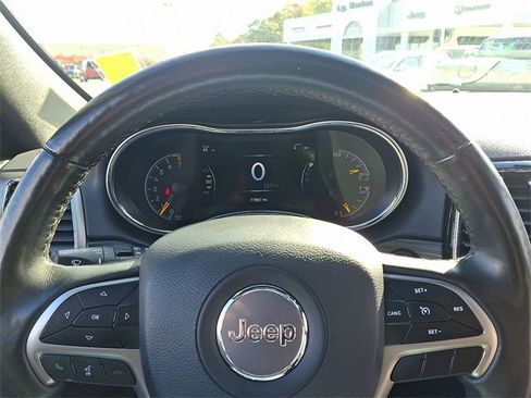 Used 2021 Jeep Grand Cherokee Limited image 21