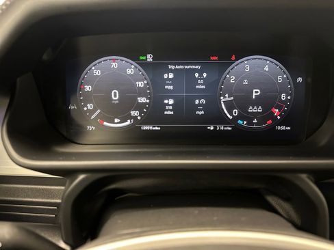 Used 2024 Land Rover Defender 110 SE AWD/4WD image 16