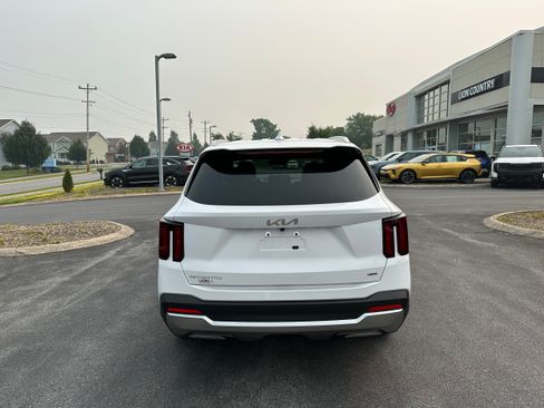 New 2026 Kia Sorento S AWD/4WD image 6
