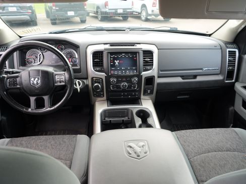 Used 2018 RAM 1500 Big Horn AWD/4WD image 23