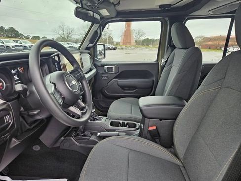 New 2026 Jeep Gladiator Sport AWD/4WD image 9
