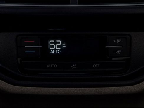 New 2026 Volkswagen Atlas SE image 22