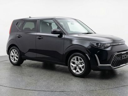 Used 2025 Kia Soul LX w/ LX Technology Package