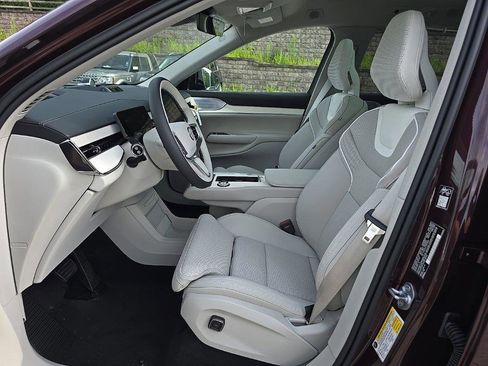 New 2025 Volvo EX90 Ultra image 7