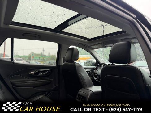 Used 2022 GMC Terrain AT4 w/ Tech Package AWD/4WD image 23