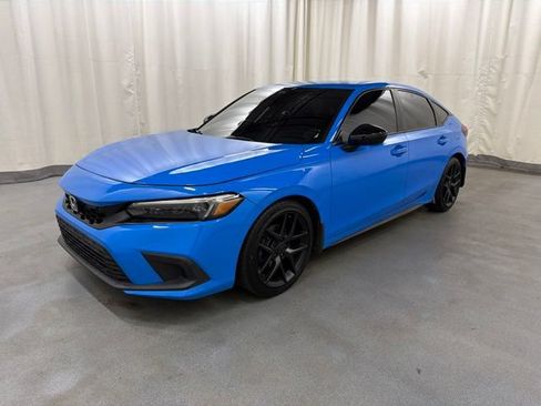 Used 2023 Honda Civic Sport image 2