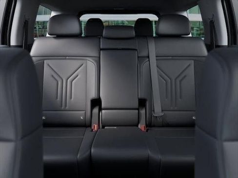 Used 2026 Hyundai Santa Fe SEL image 12