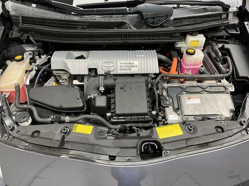 Used 2011 Toyota Prius Four w/ Navigation Pkg FWD image 24