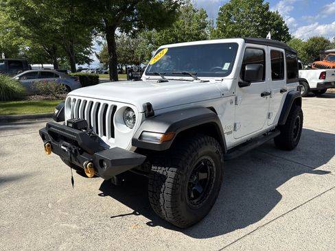 Used 2021 Jeep Wrangler Unlimited Sport AWD/4WD image 3