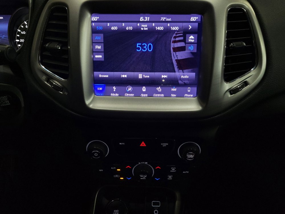 Used 2018 Jeep Compass Latitude w/ Popular Equipment Group AWD/4WD image 25
