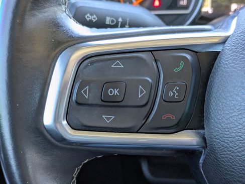 Used 2018 Jeep Wrangler Unlimited Sahara w/ Safety Group image 31