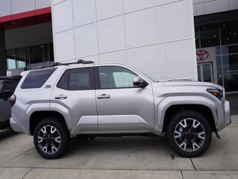 New 2025 Toyota 4Runner TRD Sport image 4