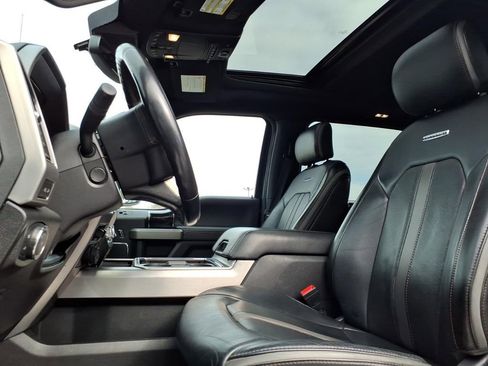 Used 2021 Ford F250 Platinum image 28