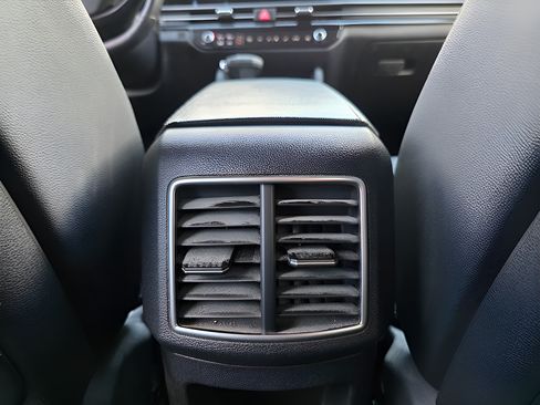 Used 2026 Kia Sportage EX FWD image 13