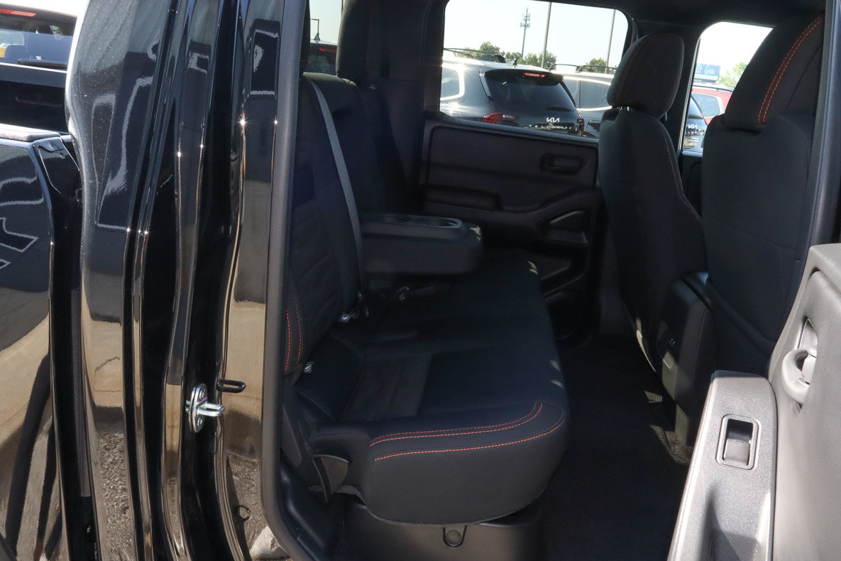Used 2026 Nissan Frontier PRO-4X AWD/4WD image 24