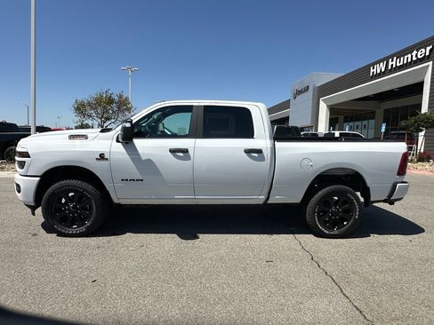 New 2026 RAM 2500 Big Horn AWD/4WD image 3