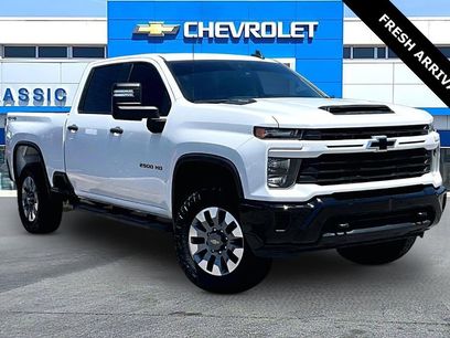 Used 2024 Chevrolet Silverado 2500 Custom w/ Custom Value Package