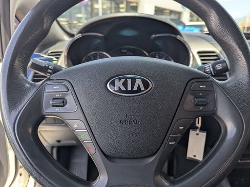 Used 2016 Kia Forte LX FWD image 19