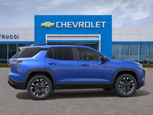 New 2026 Chevrolet Equinox RS w/ Convenience Package III FWD image 5