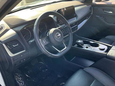 Used 2023 Nissan Rogue SL w/ SL Premium Package AWD/4WD image 18