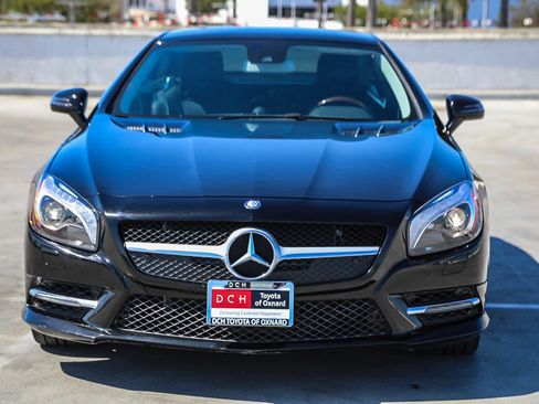 Used 2013 Mercedes-Benz SL 550 image 3