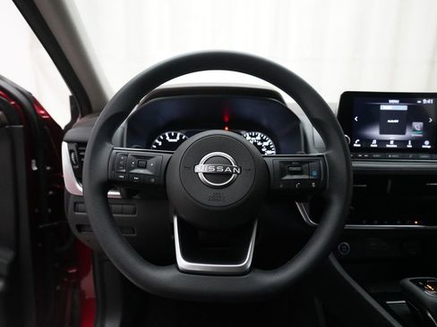 Certified 2022 Nissan Rogue SV AWD/4WD image 4