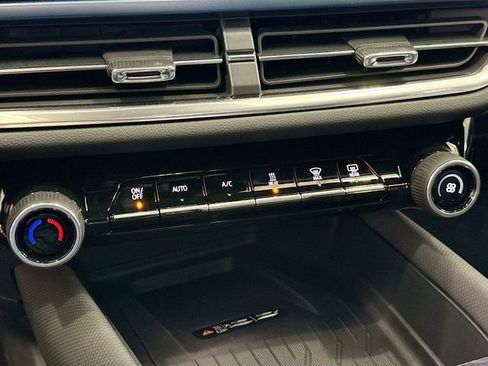 New 2026 Chevrolet Equinox EV LT image 17