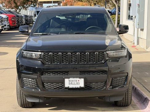 New 2025 Jeep Grand Cherokee L Altitude AWD/4WD image 3