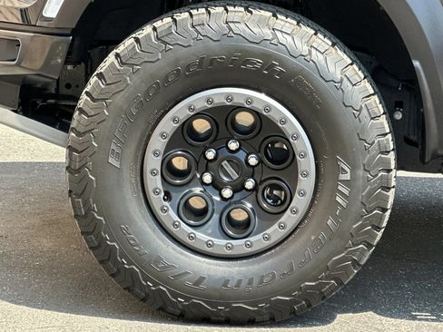 Used 2025 Ford F150 Raptor AWD/4WD image 27