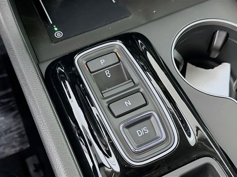 Certified 2025 Honda Pilot EX-L image 13