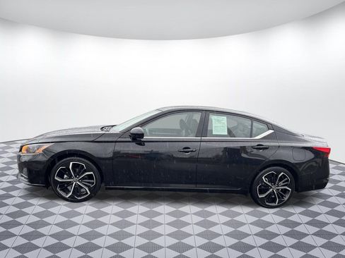 Used 2023 Nissan Altima 2.5 SR image 4