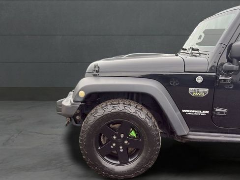 Used 2012 Jeep Wrangler Unlimited Rubicon AWD/4WD image 30