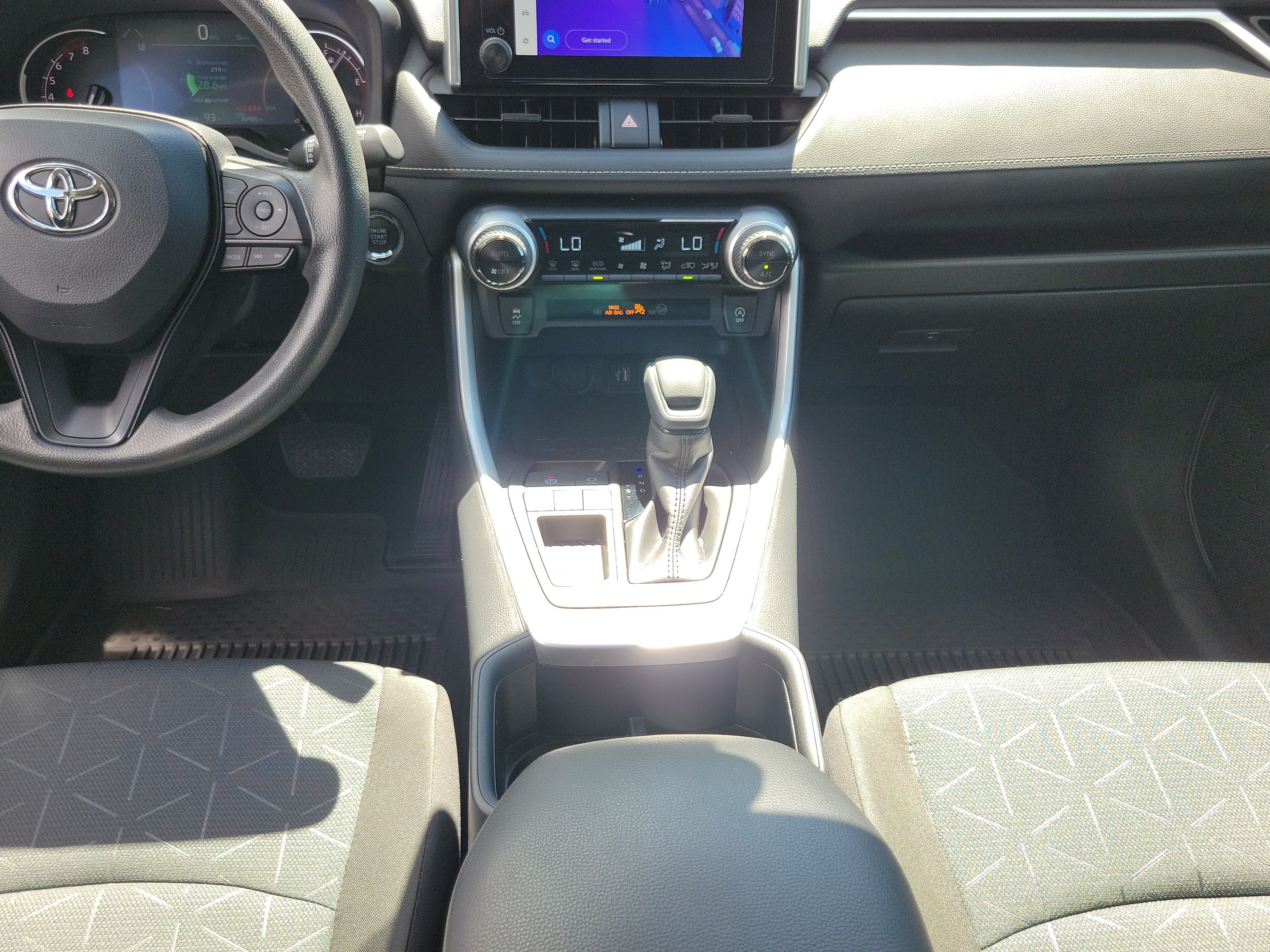 Used 2025 Toyota RAV4 XLE w/ Convenience Package FWD image 19
