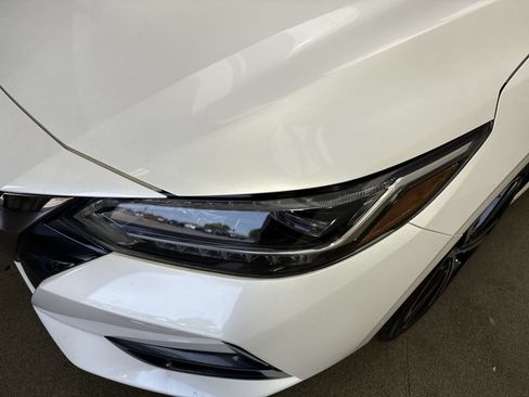 Used 2023 Nissan Sentra SR w/ SR Premium Package FWD image 29