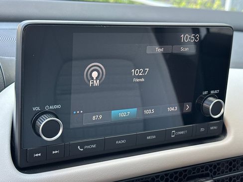 Used 2025 Honda HR-V LX image 17